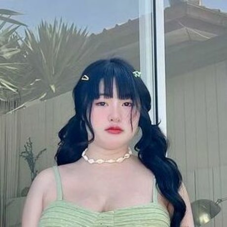 Yinnxmuayy art star pic