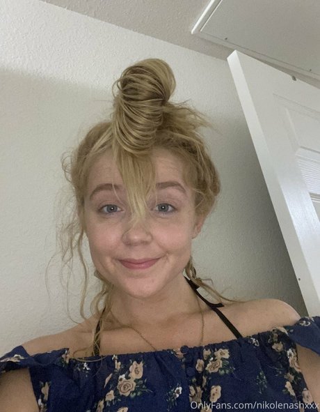 Nikole Nash star hd photo