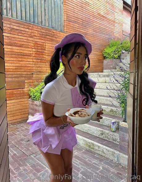 malejandraq pretty actress pics