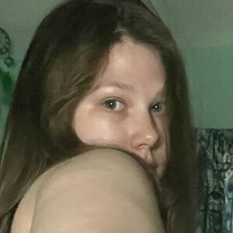 EarthenDruid xxx actress photos