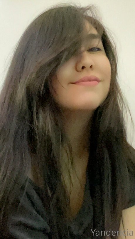 yandericia star pretty pic