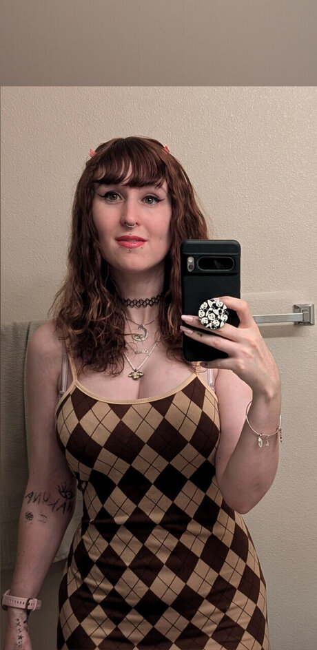 Luna Summerz exclusive pornstar picture