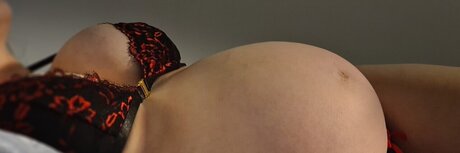 Pregnant Brandi star top pic