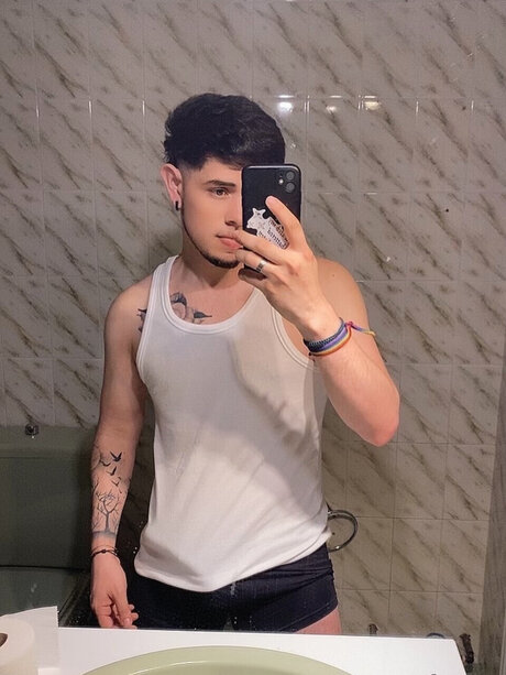 irvin chavez star free picture