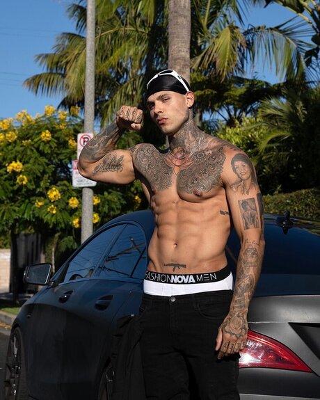 Yamil Meluk star adult pic