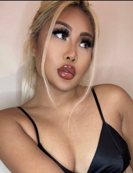 Mrs Morningstar nice actress archive