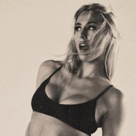 GabsAvianni top pornstar image