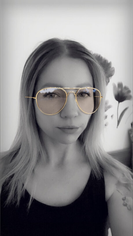 Latica blue eye_ top pornstar pic