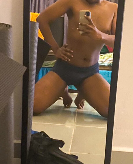 TrophyBottom_ naked pornstar gallery