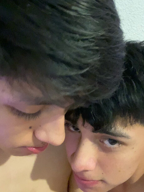 Danndro model beautiful img