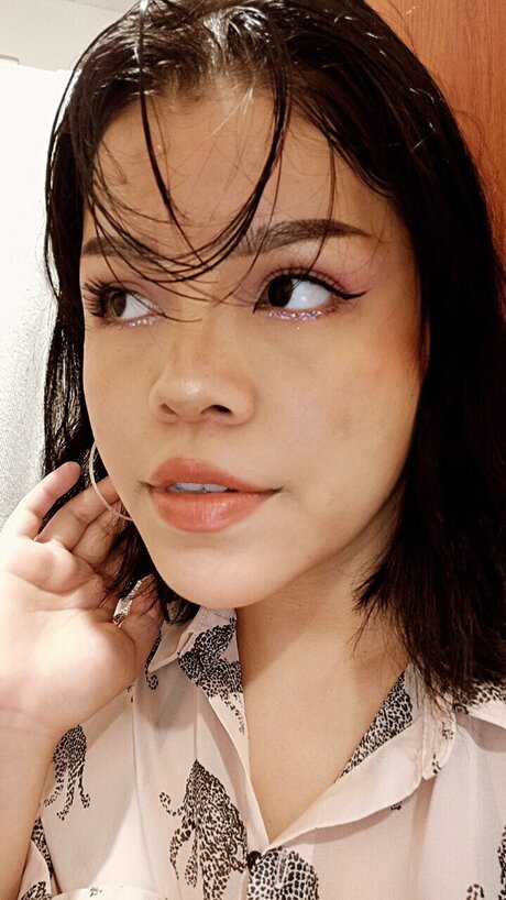 Tahis beautiful star image