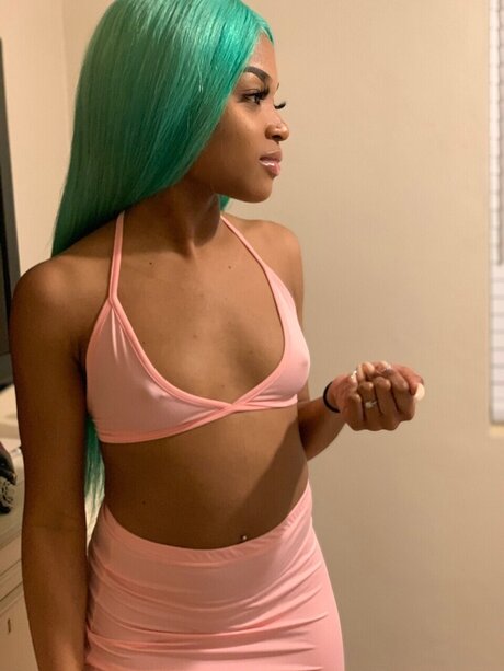 Dusse97 adult actress gallery