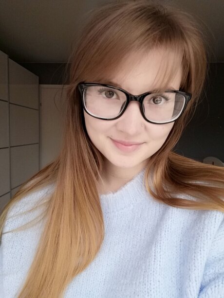 SabinaG nude pornstar archive