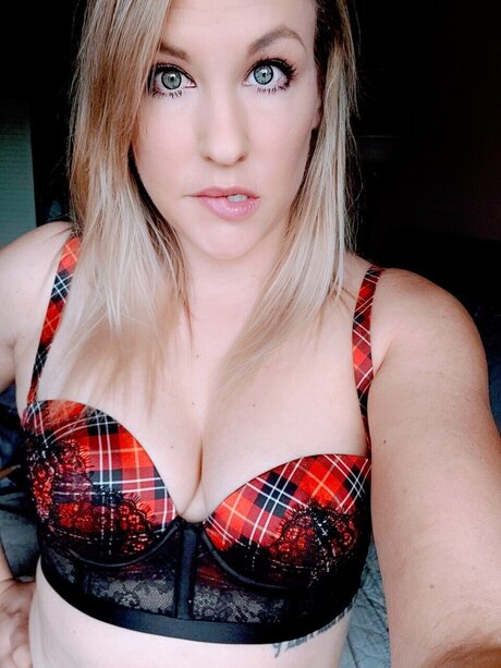 Taren VIP sex model galleries