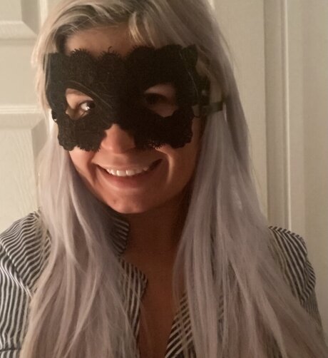 The Masked Duchess star top photos