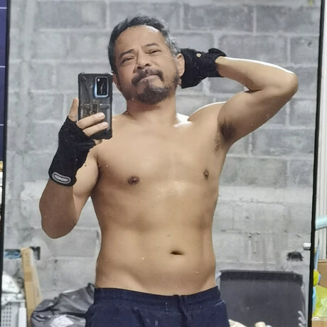 iLittle Bear_ model adult picture