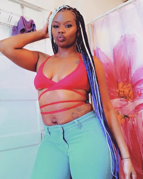 CoCo Dymond star xxx photo