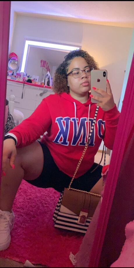 Tayy_ hot actress gallery