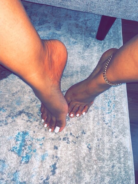 FeeTee naked star galleries