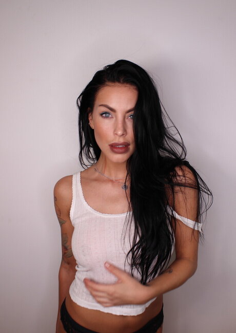 NiamisCreations hot pornstar photo