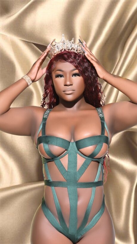 Bleu Baebie_ star exclusive photo