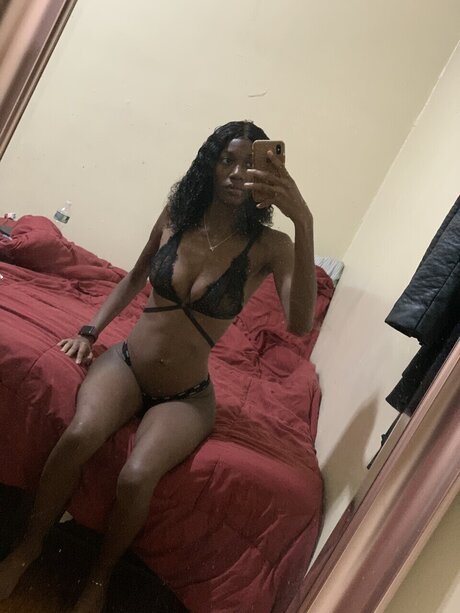 Slatt_ beautiful model pics