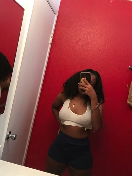 LilRudy nudes actress archive