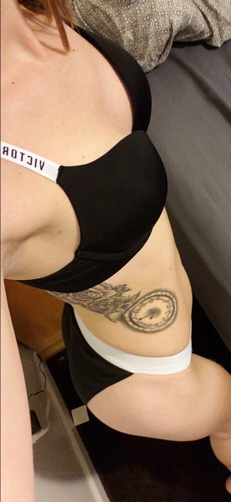 Petitebaby101 star erotic image