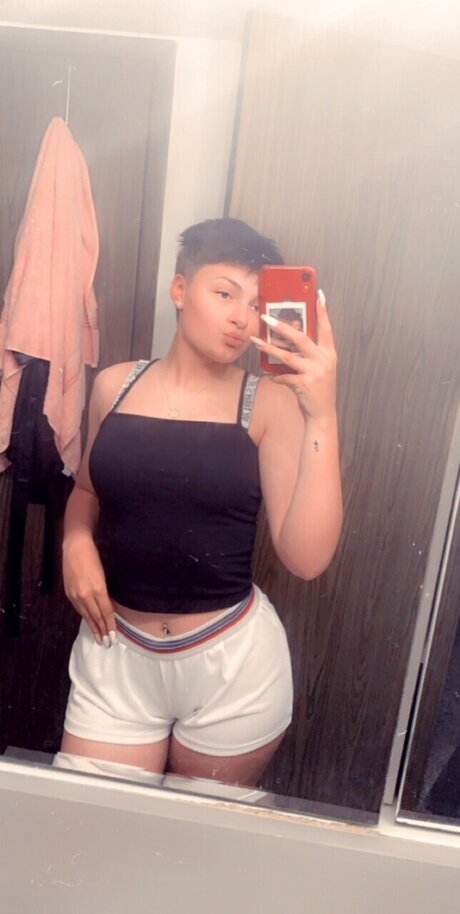 Ickyvicky sexy actress image