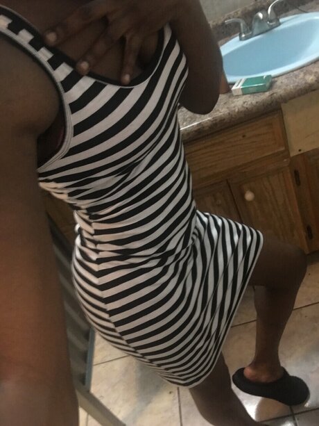 CeCe Blanco model hot photo