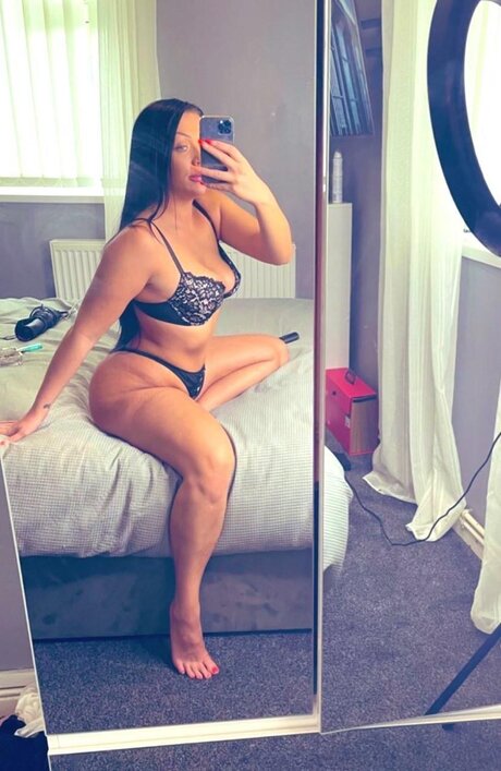 Sexy pussy model nude images