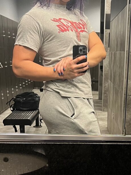 Luna Blue Moona xxx actress galleries