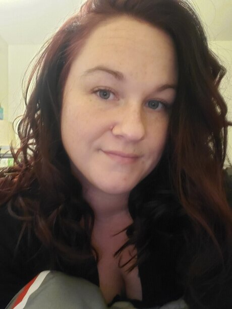 Aim_ nude actress photo