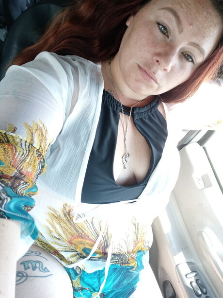 Bea Camry star art pic