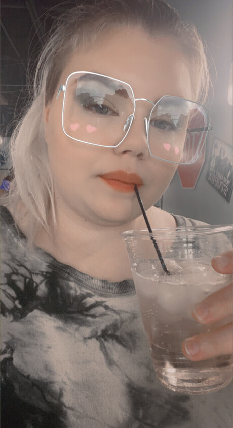 KittyKat sex model pics