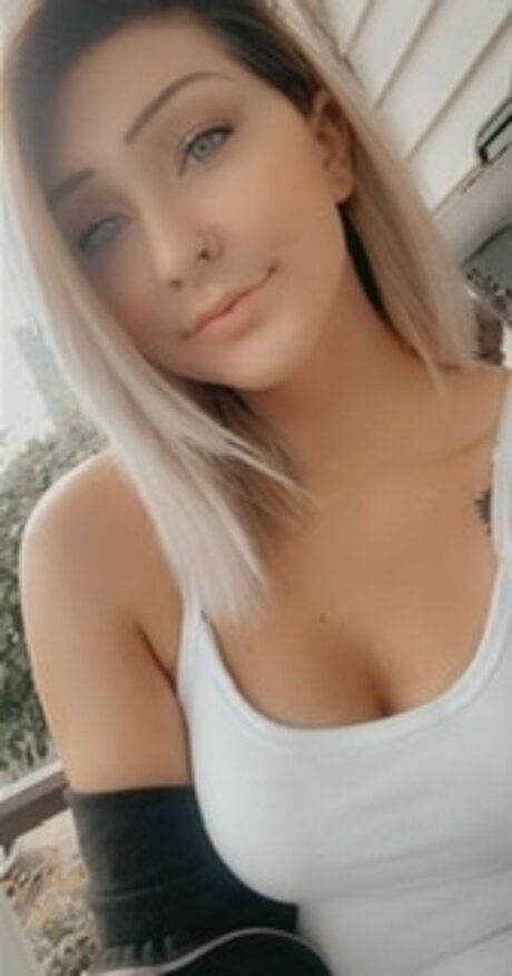 Shley hd model pictures