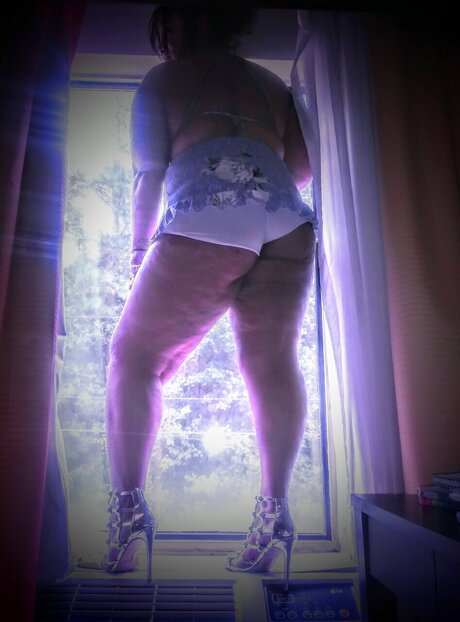 Namebrand Bosaladi star best pic