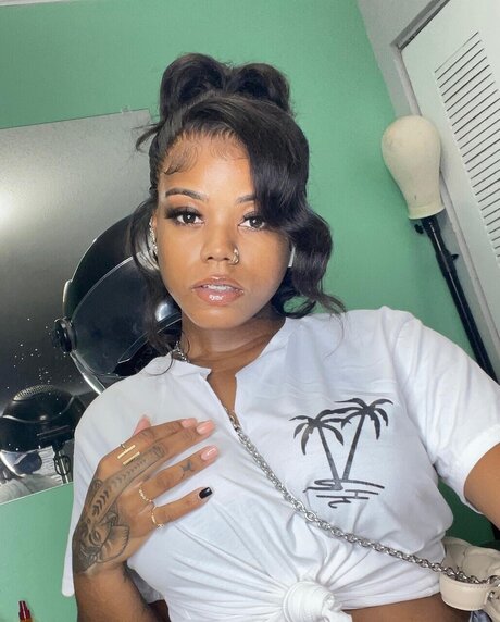 Daija nudes pornstar pictures