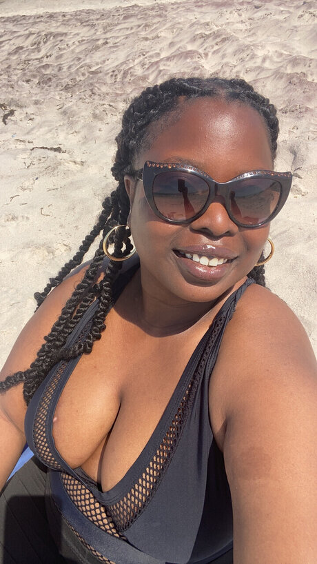 Phanou36 pornstar sex img