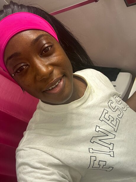 ToniiTheBodyy pornographic actress archive