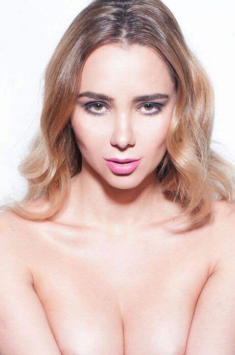 Miss Terpene sex model picture