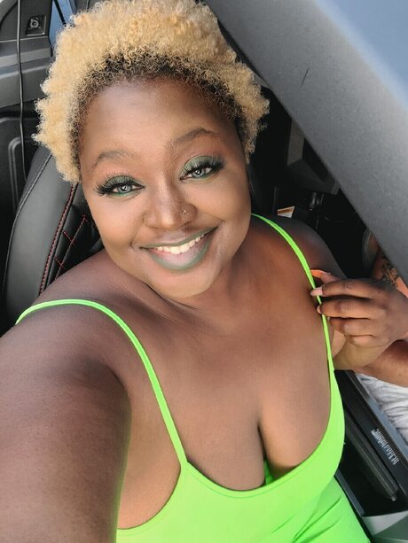 Hisserc model beautiful photo