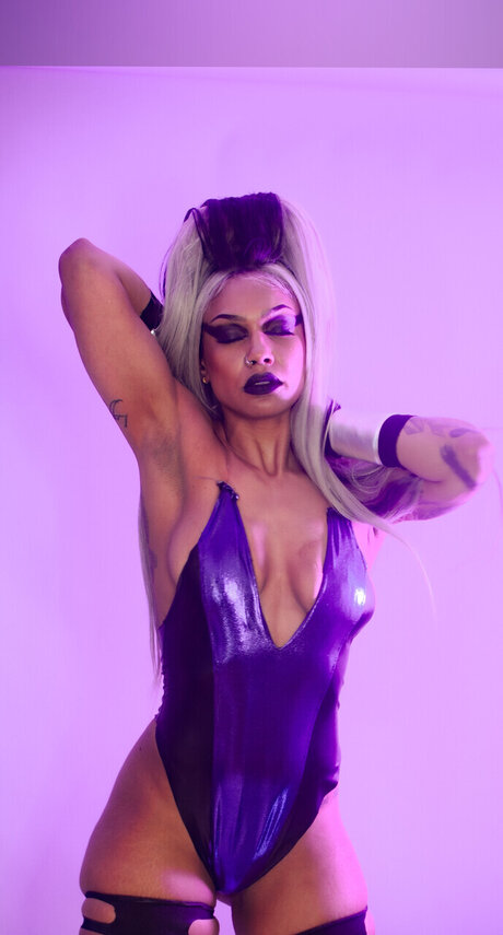 naught 3 pornstar erotic pic