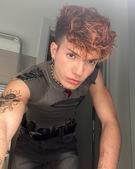 Aeadrii model nude galleries