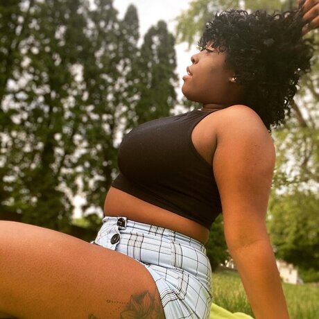 Kiara Lashay high quality model pictures