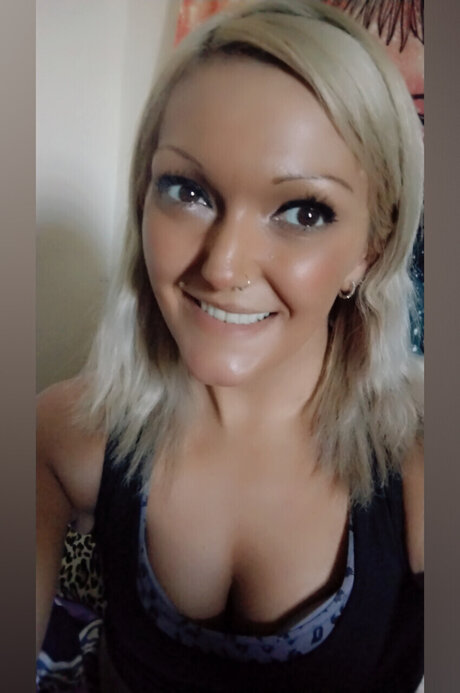 tessa_ naked star gallery