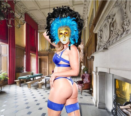 Play Girl perfect pornstar galleries