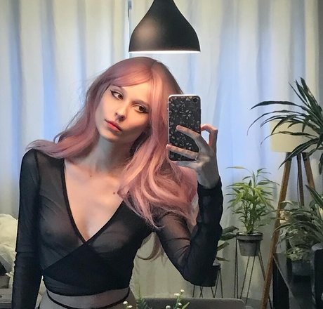 roxiepon Quick model image