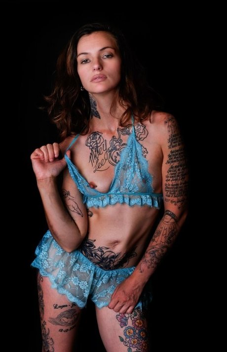 Welshtattoo88 sexy pornstar img