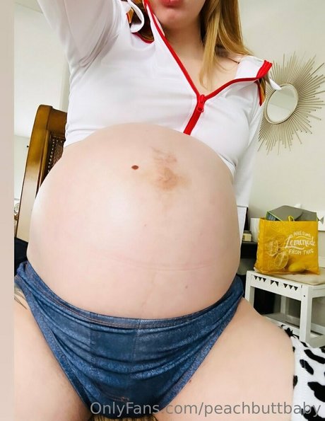 peachbuttbaby model porn image